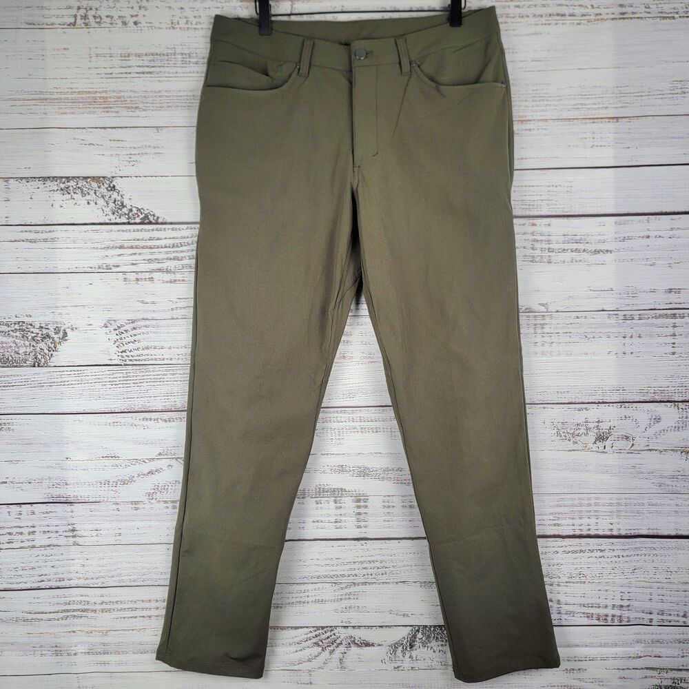 Lululemon ABC Pants Men's 33x31 Olive Green Chino Warpstreme Classic Fit LM5ADES